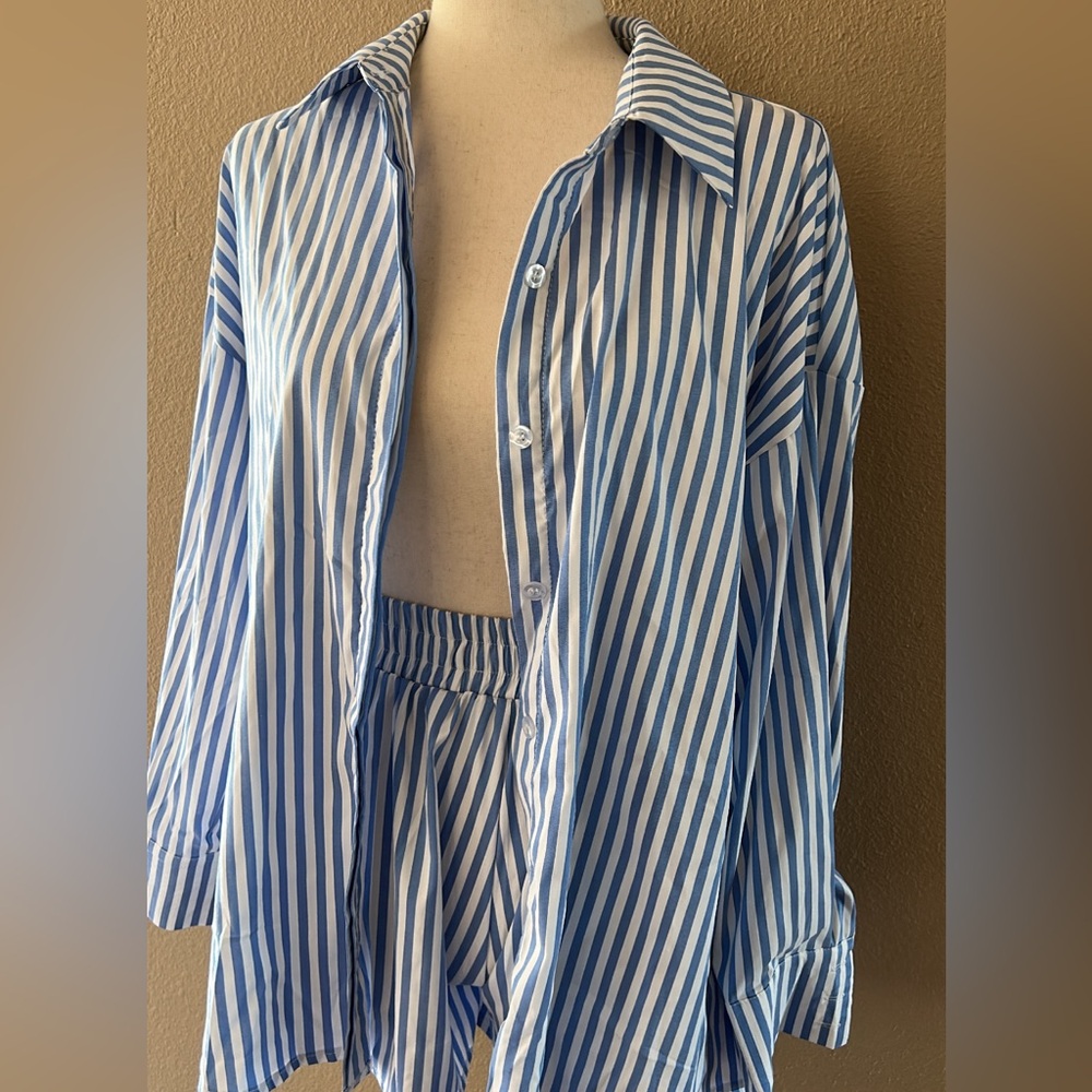 Striped button down long sleeve top with matching shorts set - Picture 6 of 9